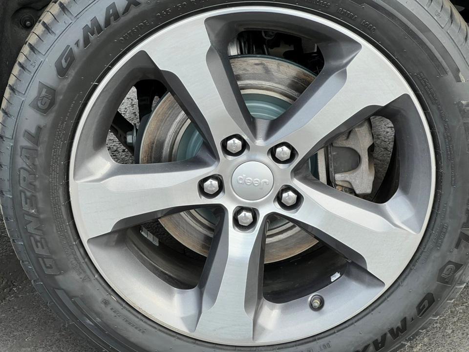 used 2023 Jeep Grand Cherokee L car, priced at $31,377