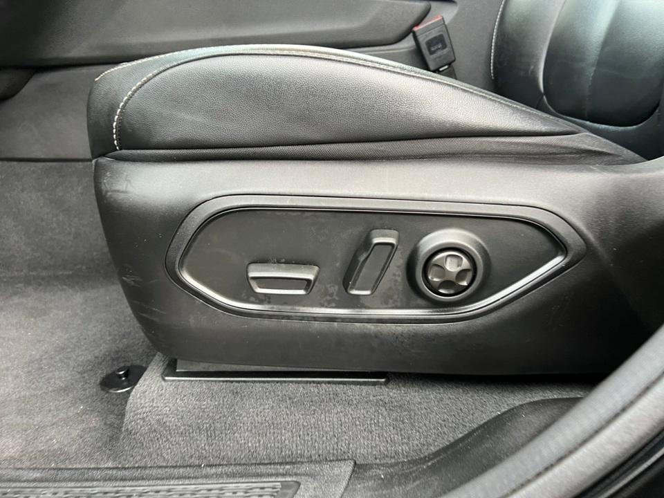 used 2023 Jeep Grand Cherokee L car, priced at $31,377