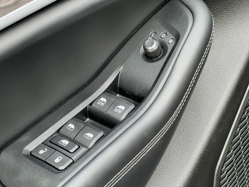 used 2023 Jeep Grand Cherokee L car, priced at $31,377