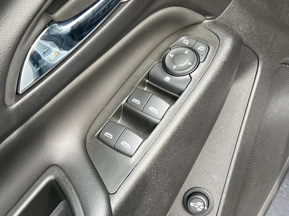 used 2022 Chevrolet Equinox car, priced at $22,023