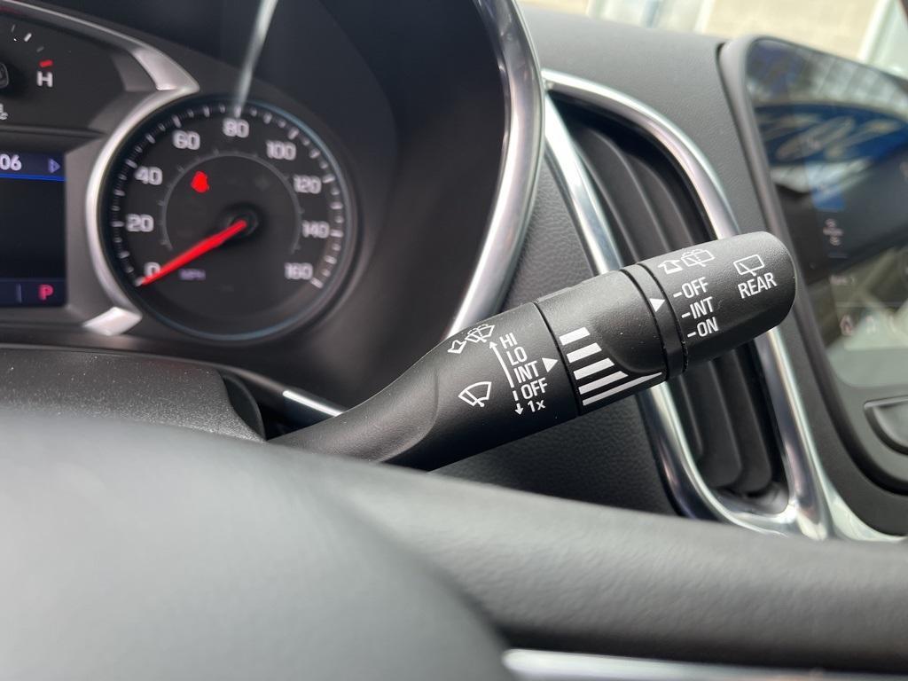 used 2022 Chevrolet Equinox car, priced at $23,922