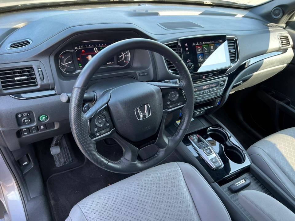 used 2022 Honda Passport car, priced at $35,056