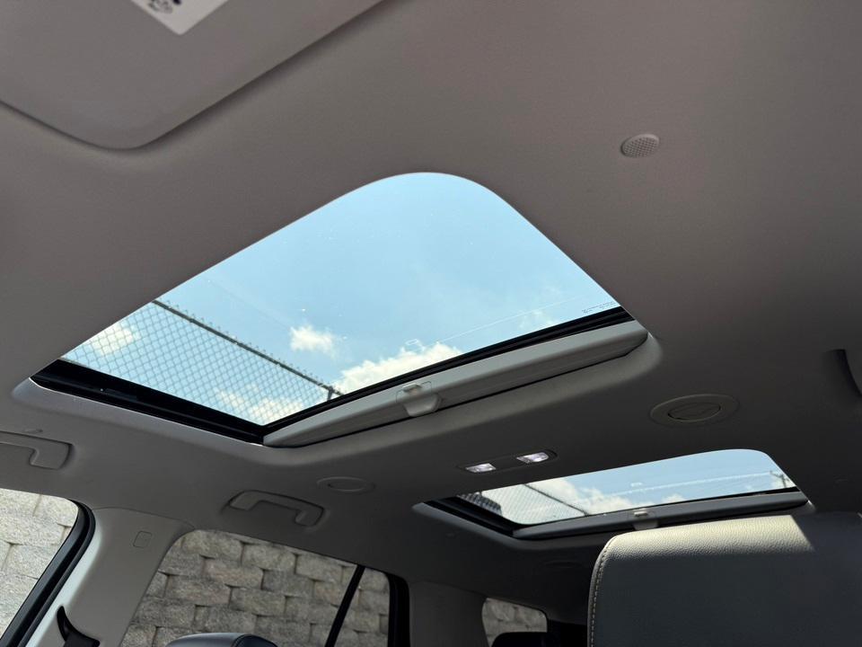used 2020 Chevrolet Traverse car, priced at $31,707
