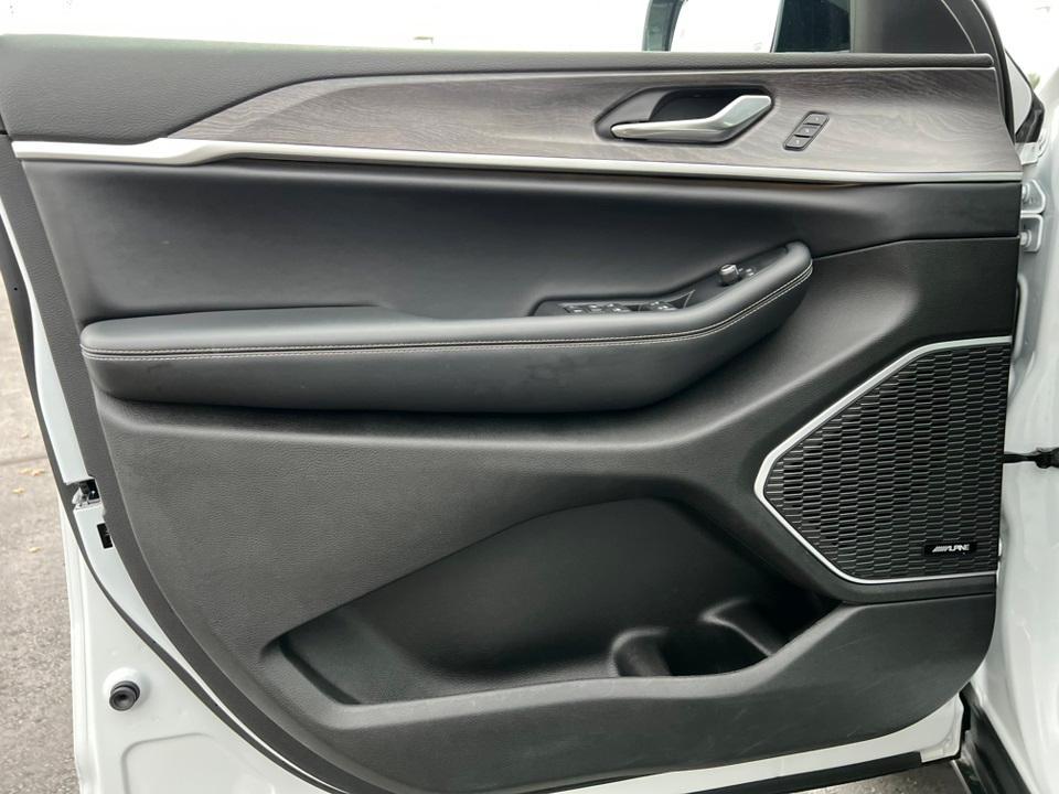 used 2022 Jeep Grand Cherokee L car, priced at $29,943