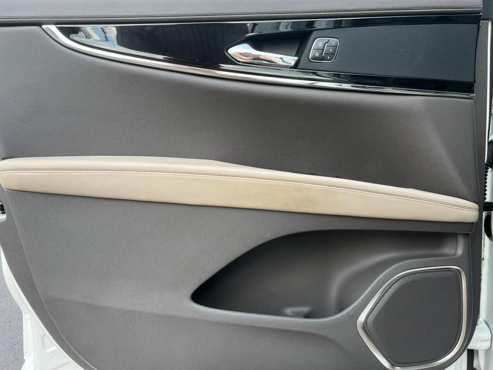 used 2023 Lincoln Nautilus car, priced at $39,500