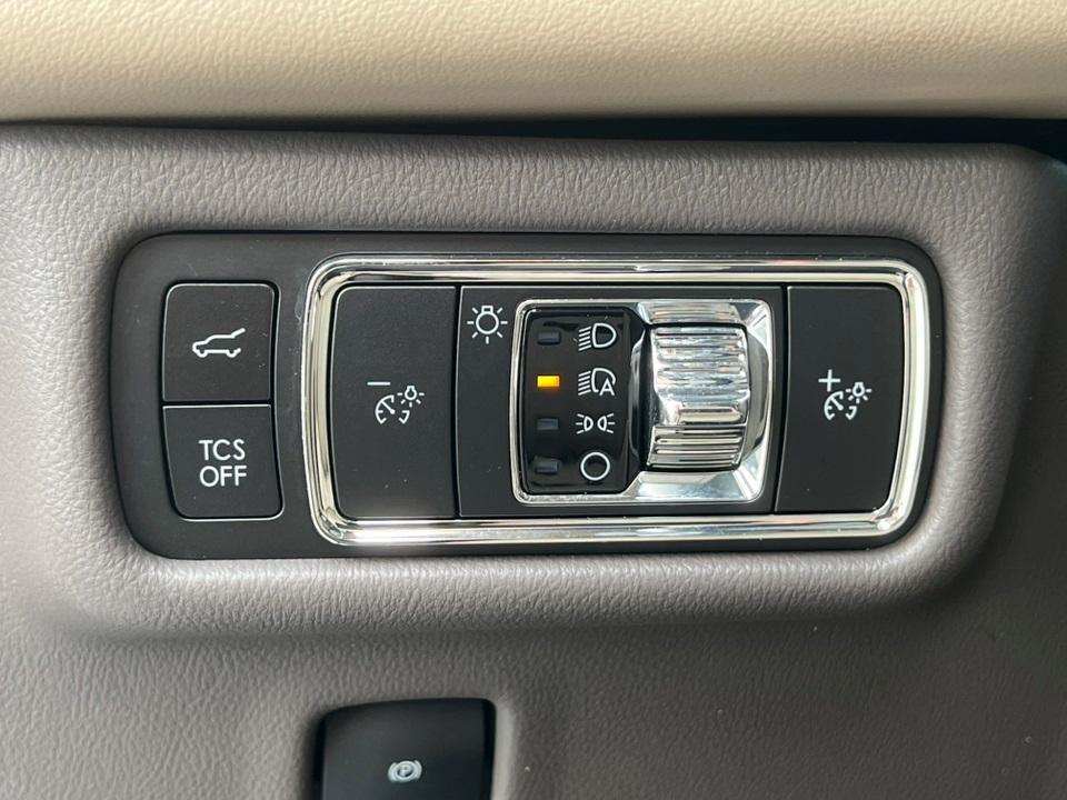 used 2023 Lincoln Nautilus car, priced at $39,500
