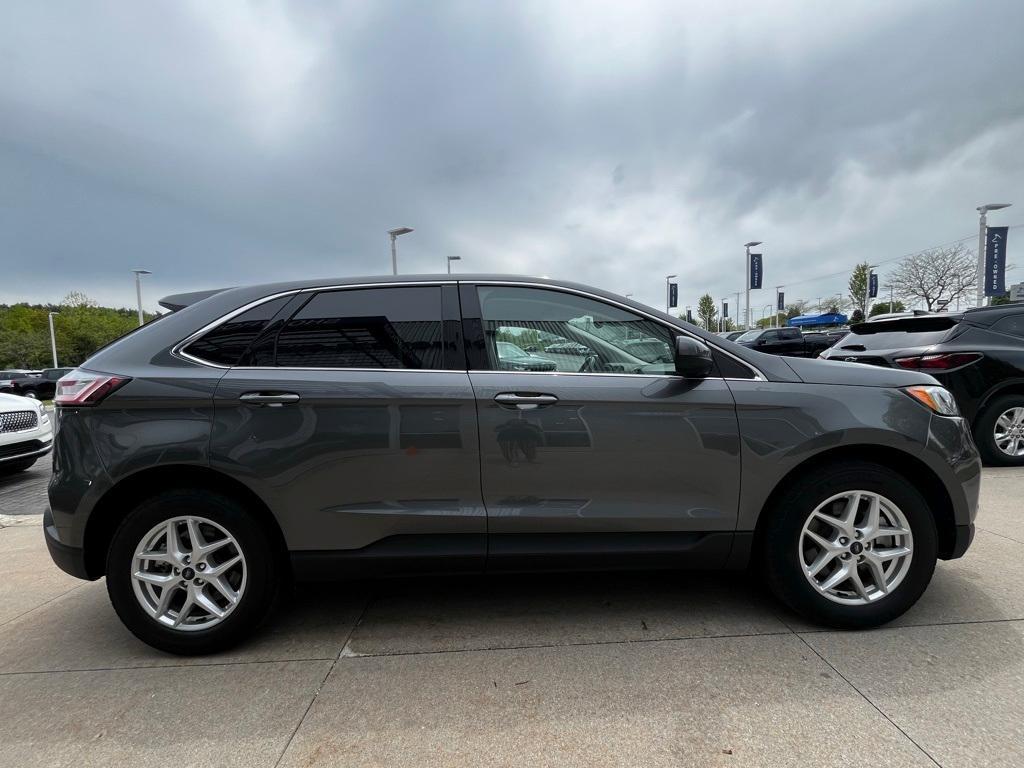 used 2022 Ford Edge car, priced at $26,179