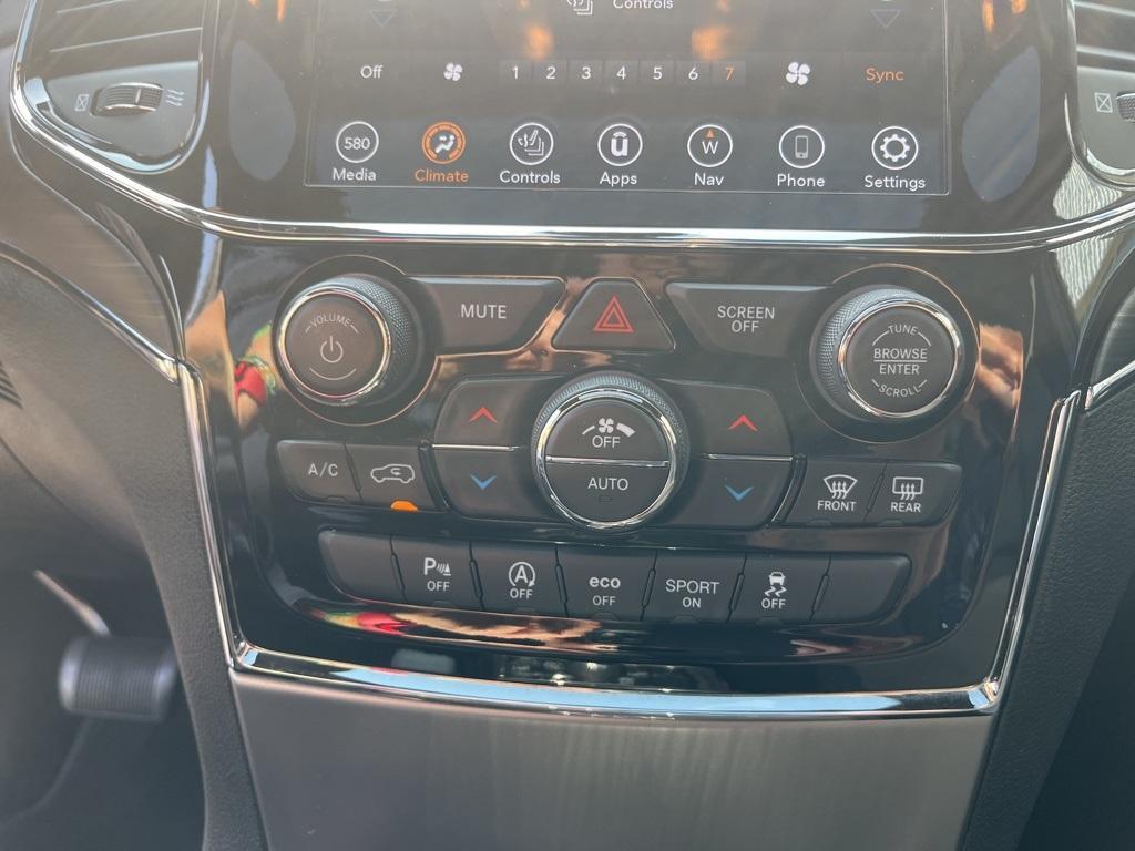 used 2022 Jeep Grand Cherokee WK car, priced at $31,313