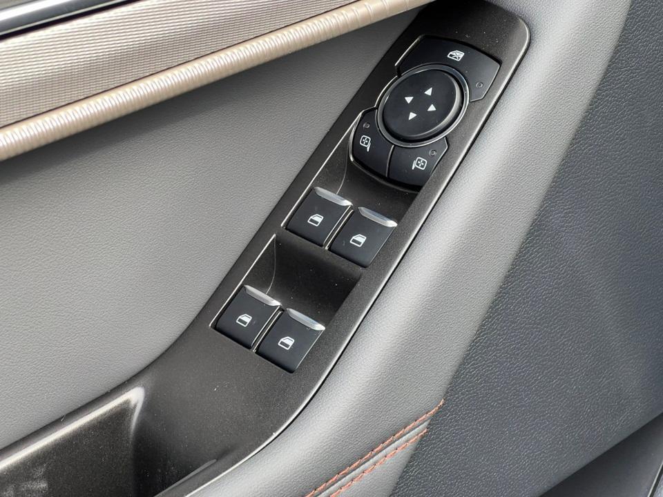 new 2025 Ford Explorer car, priced at $49,220