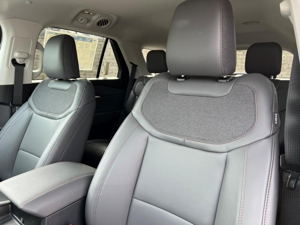 new 2025 Ford Explorer car, priced at $49,220