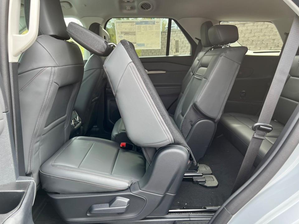 new 2025 Ford Explorer car, priced at $49,220