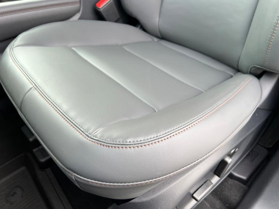 new 2025 Ford Explorer car, priced at $49,220