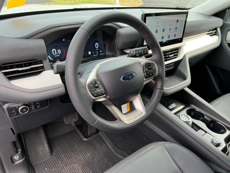 new 2025 Ford Explorer car, priced at $49,220