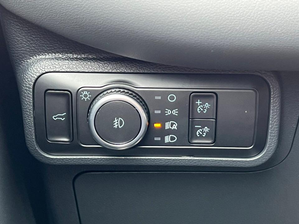 new 2025 Ford Explorer car, priced at $49,220