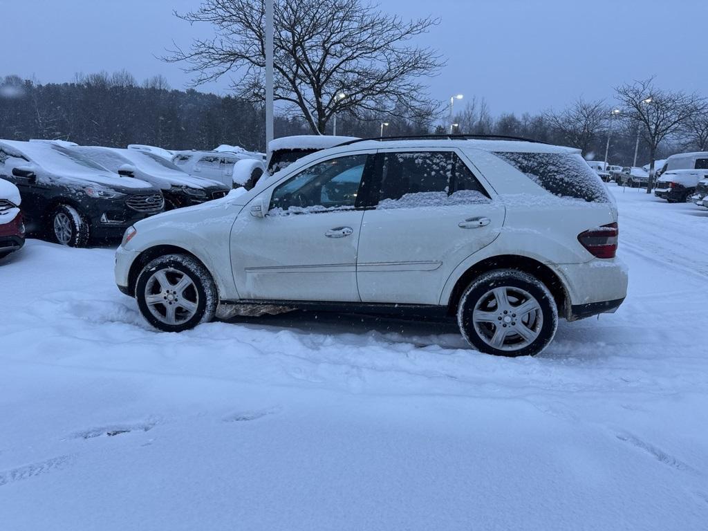 used 2008 Mercedes-Benz M-Class car, priced at $9,617