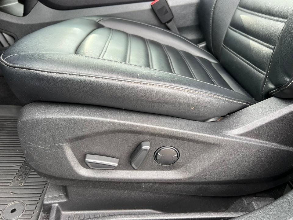 used 2022 Ford Edge car, priced at $26,500