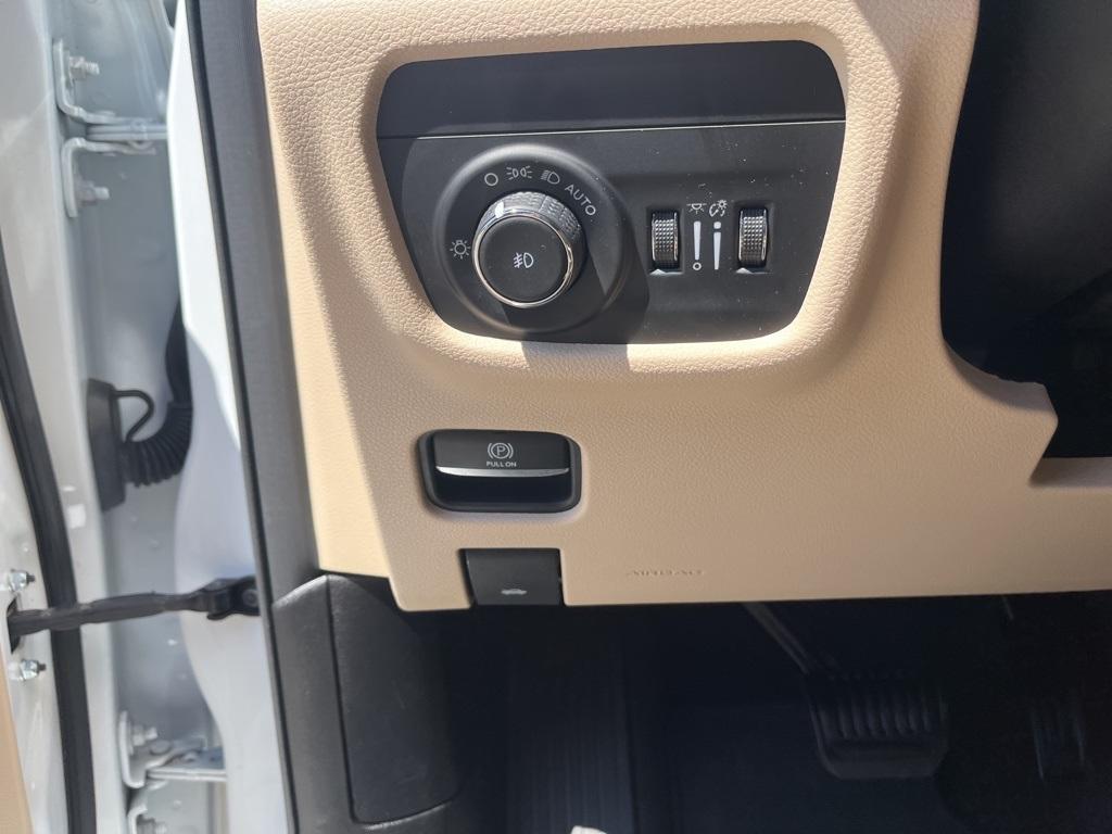 used 2021 Jeep Grand Cherokee L car, priced at $30,573