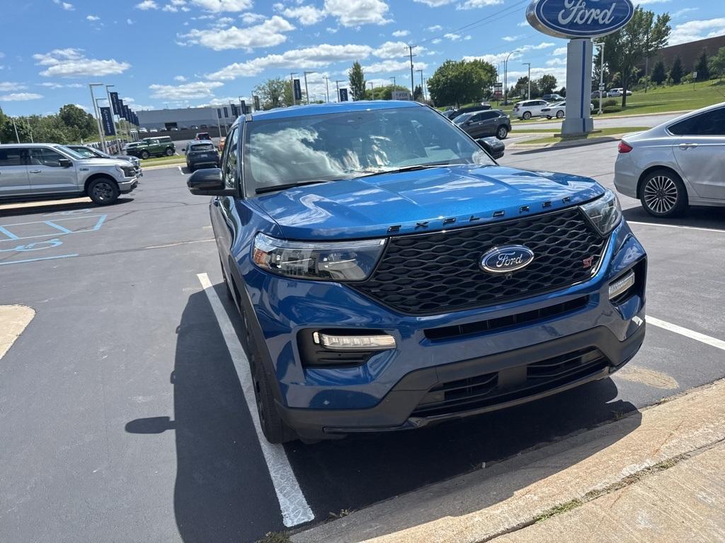 used 2022 Ford Explorer car, priced at $34,057