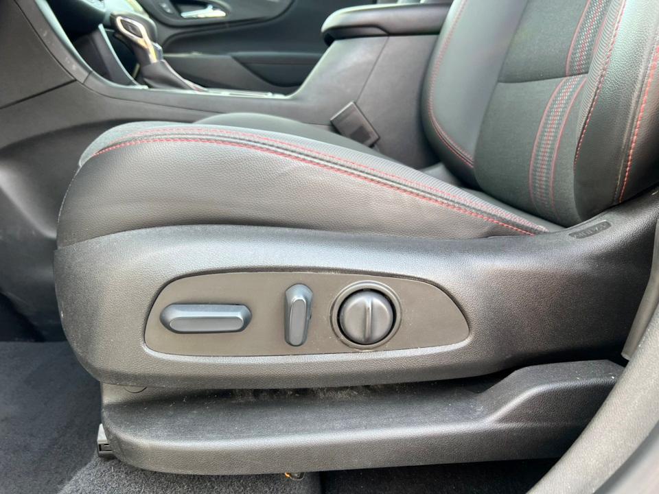 used 2022 Chevrolet Equinox car, priced at $23,607