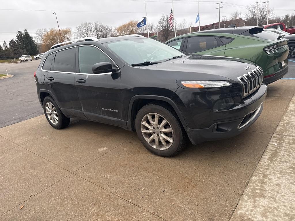 used 2015 Jeep Cherokee car, priced at $10,134