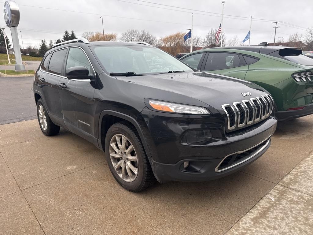 used 2015 Jeep Cherokee car, priced at $10,134