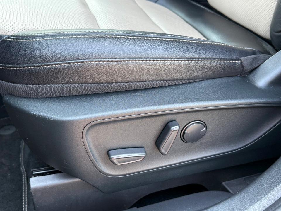 used 2022 Ford Escape car, priced at $28,395