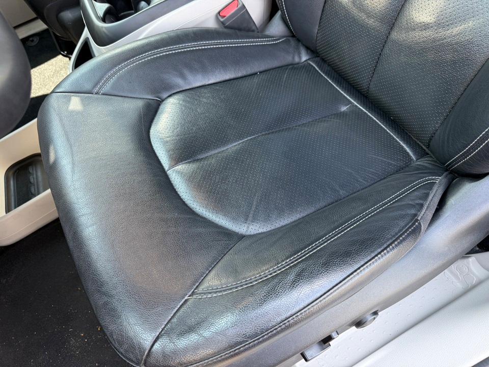 used 2022 Chrysler Pacifica car, priced at $21,604