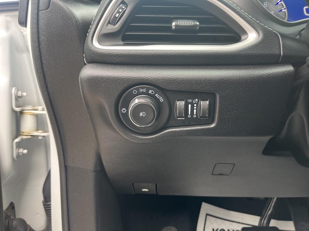 used 2021 Chrysler Pacifica car, priced at $22,469