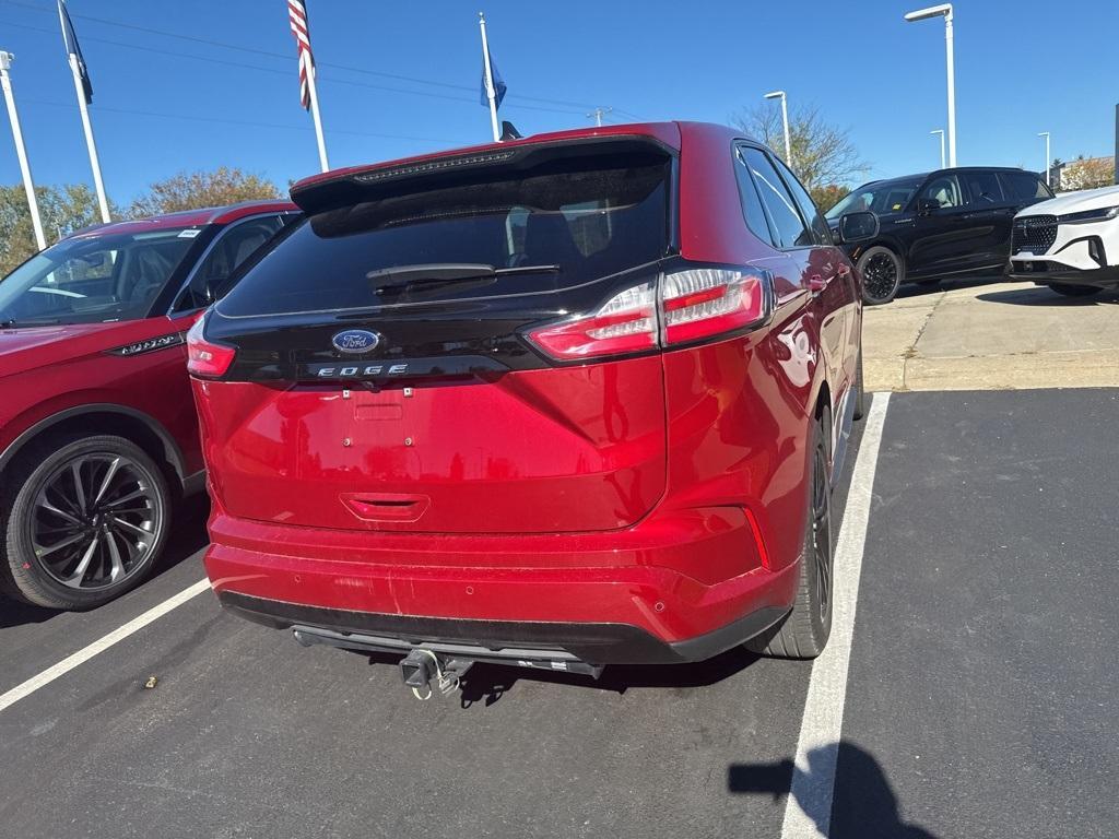 used 2024 Ford Edge car, priced at $34,000