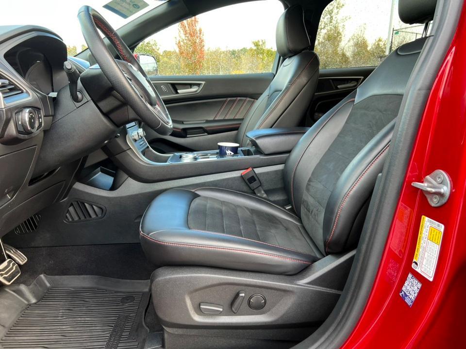 used 2024 Ford Edge car, priced at $31,809