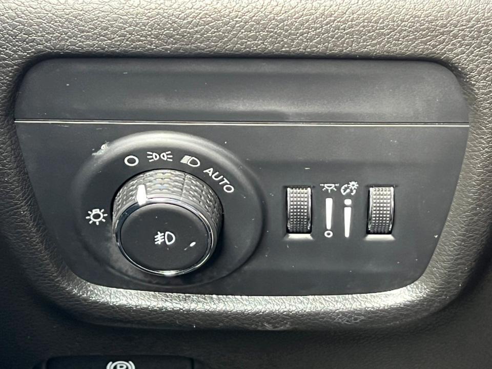 used 2021 Jeep Grand Cherokee L car, priced at $27,500