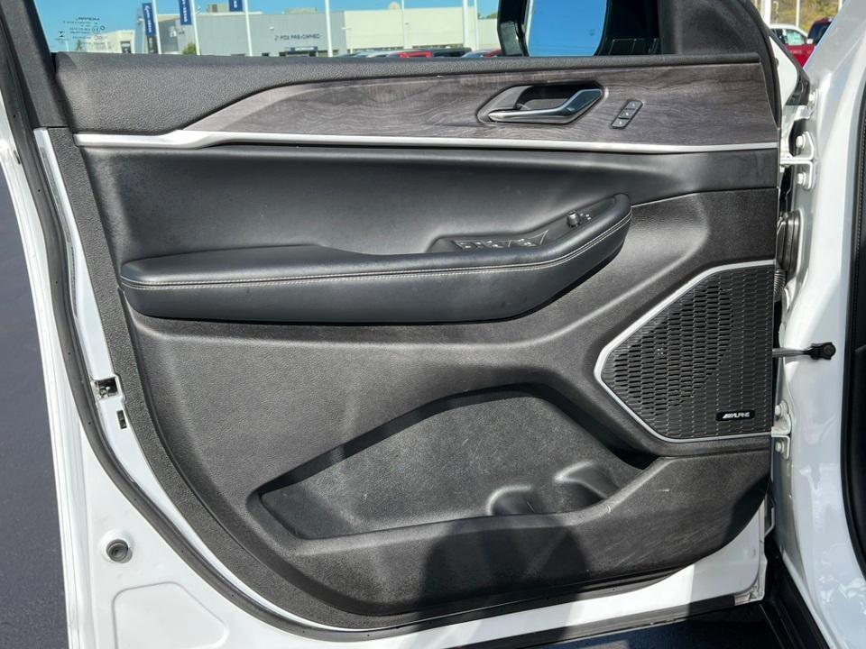 used 2021 Jeep Grand Cherokee L car, priced at $27,500