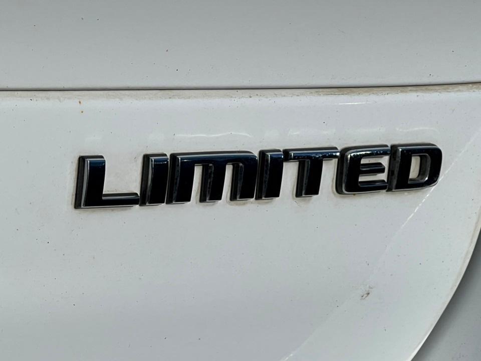 used 2021 Jeep Grand Cherokee L car, priced at $27,500