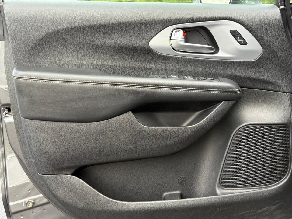 used 2020 Chrysler Pacifica car, priced at $20,500