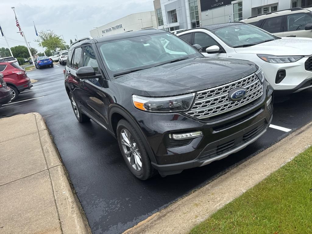 used 2022 Ford Explorer car, priced at $33,409