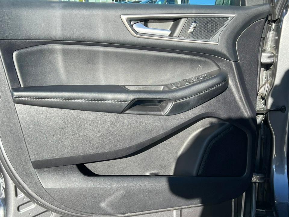 used 2022 Ford Edge car, priced at $24,339