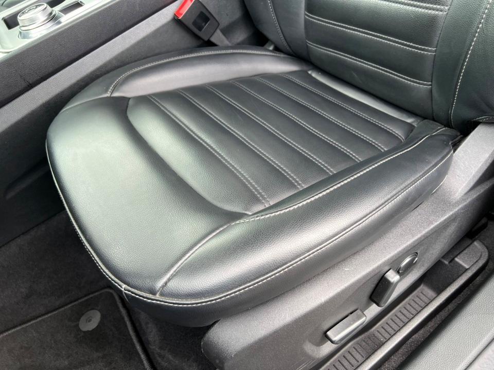 used 2022 Ford Edge car, priced at $26,192