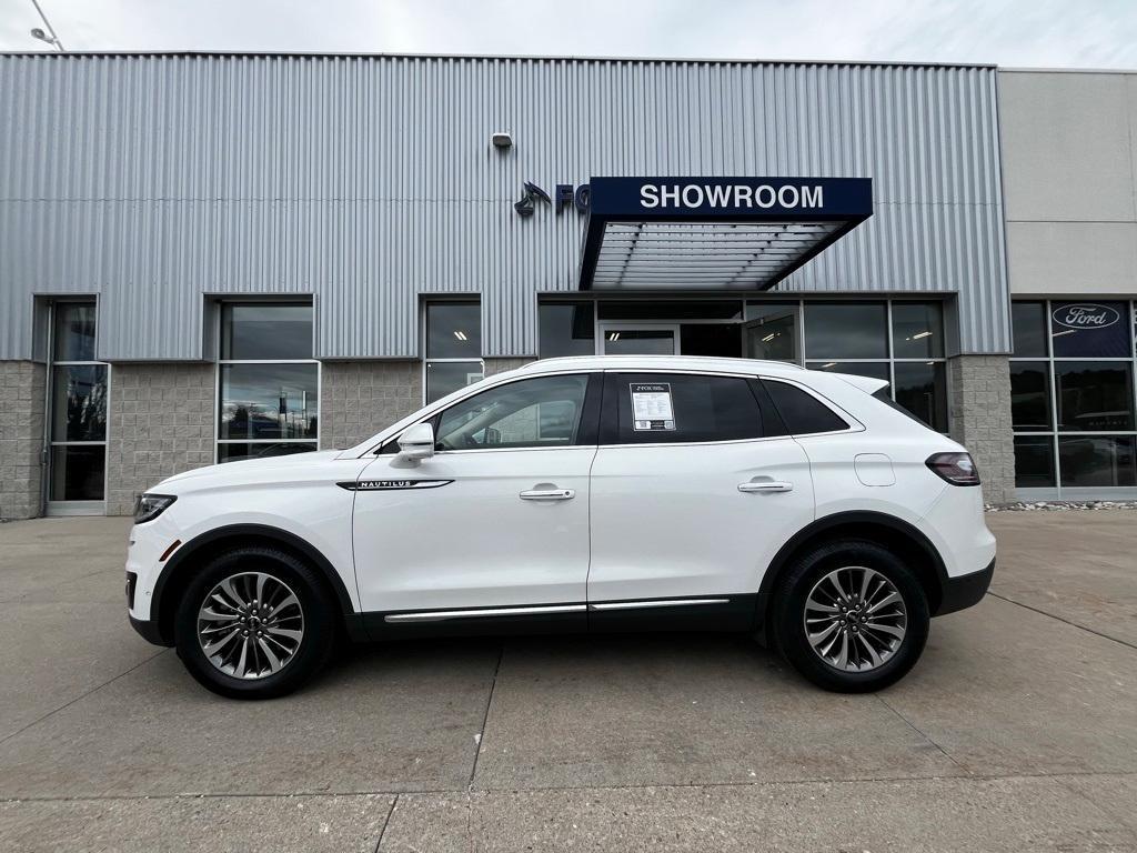 used 2020 Lincoln Nautilus car, priced at $25,658