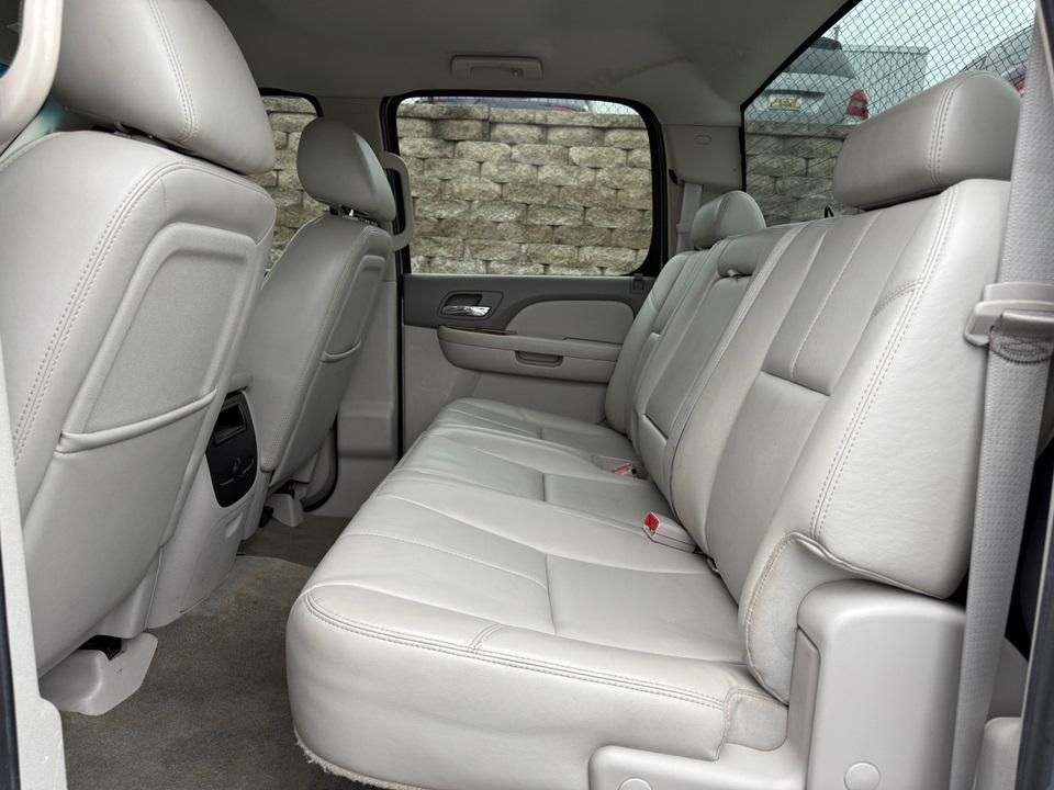 used 2011 Chevrolet Silverado 2500 car, priced at $21,900