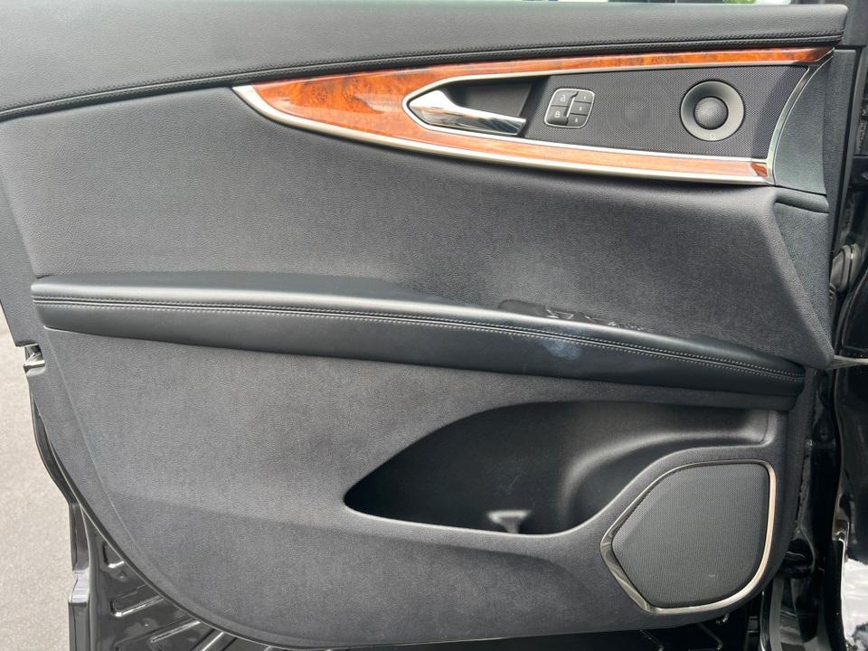 used 2019 Lincoln Nautilus car, priced at $22,438