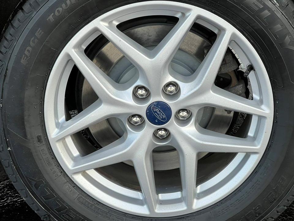 used 2022 Ford Edge car, priced at $22,089