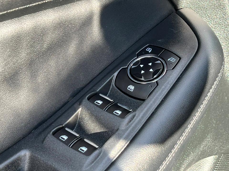 used 2022 Ford Edge car, priced at $22,089