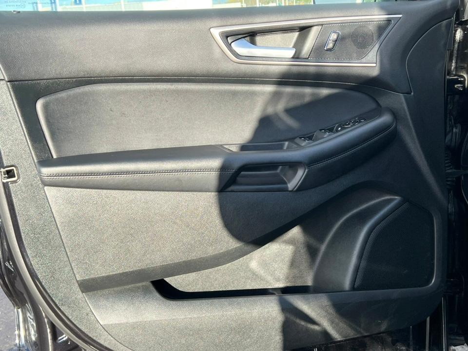 used 2022 Ford Edge car, priced at $22,089