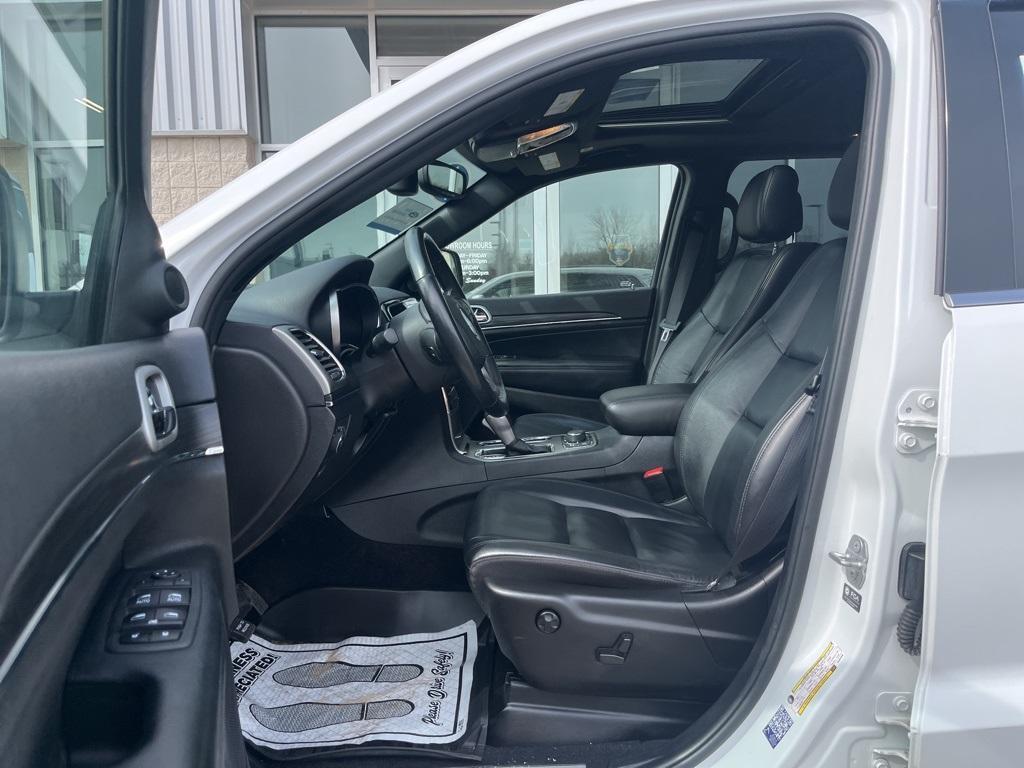 used 2021 Jeep Grand Cherokee car, priced at $28,036