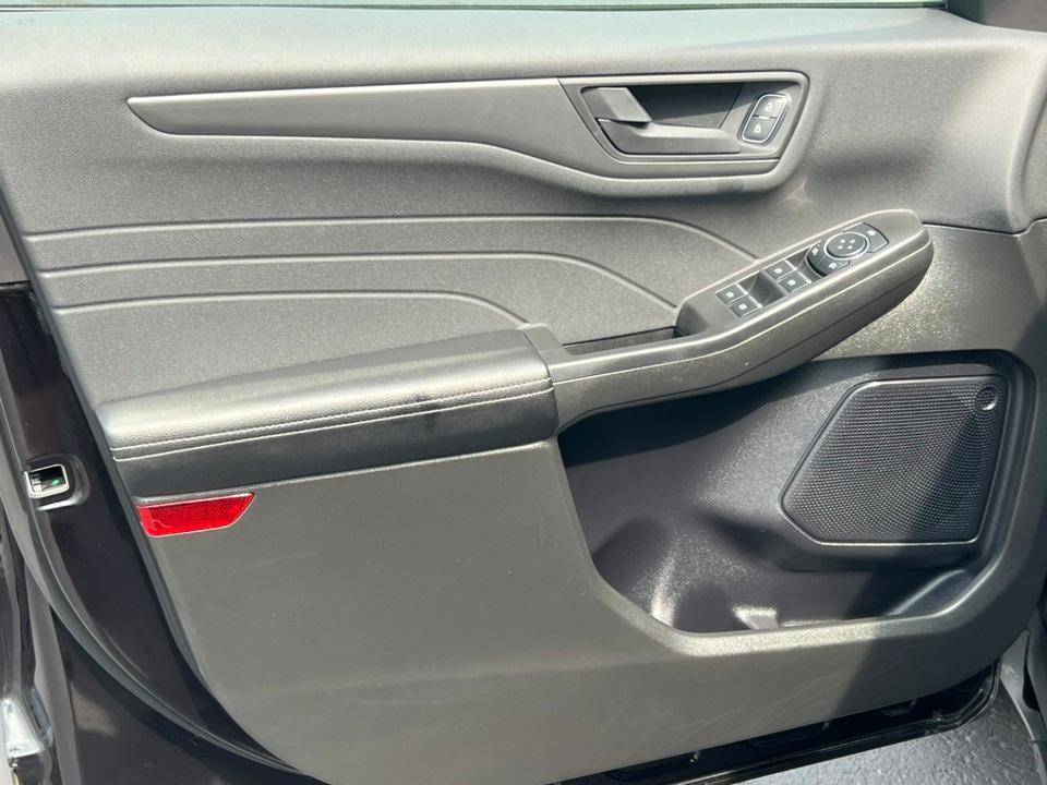 used 2023 Ford Escape car, priced at $25,198