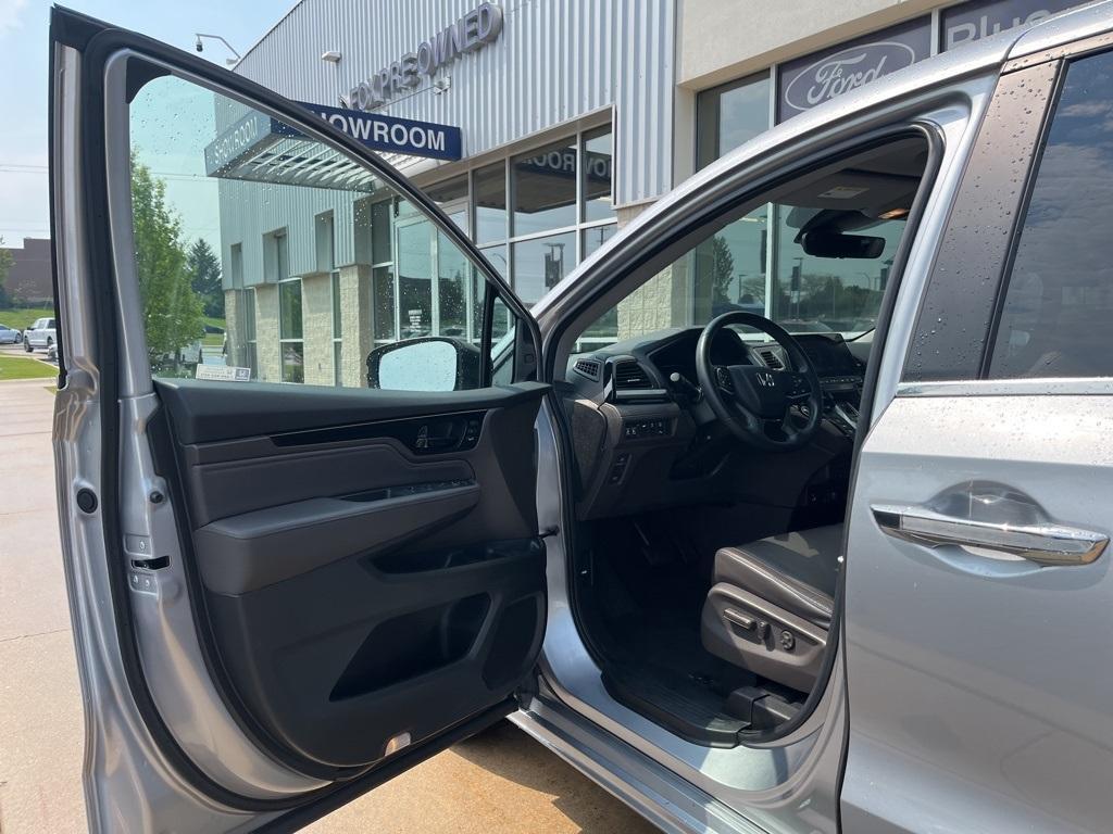 used 2022 Honda Odyssey car, priced at $36,111