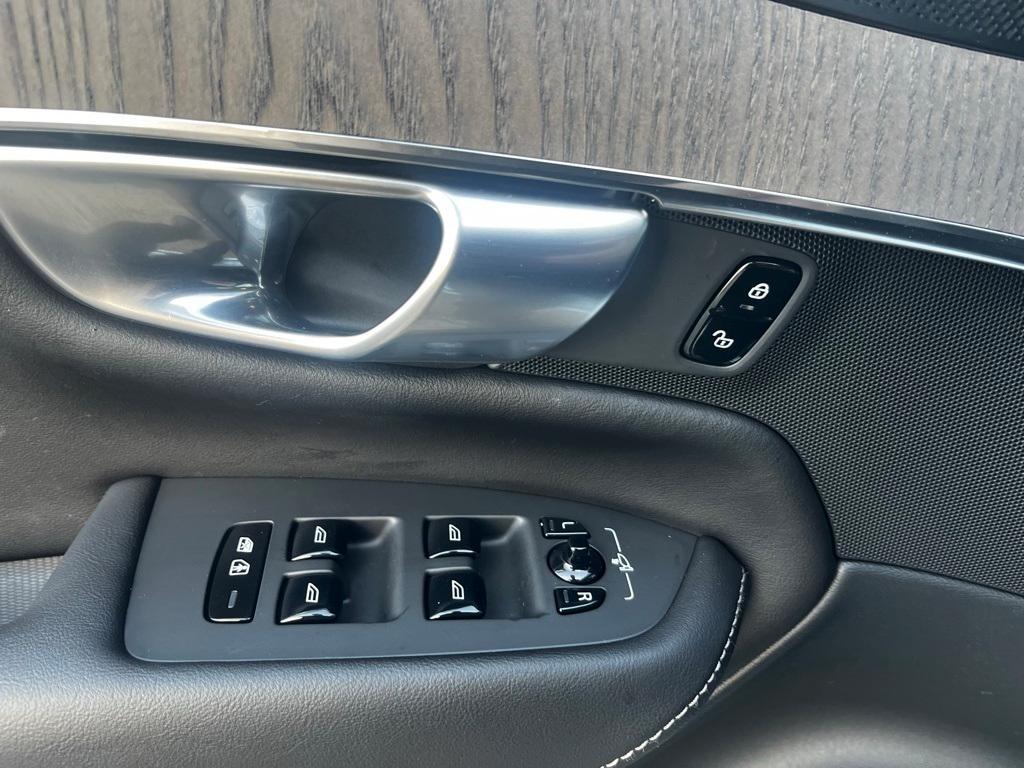 used 2023 Volvo XC90 car, priced at $51,697