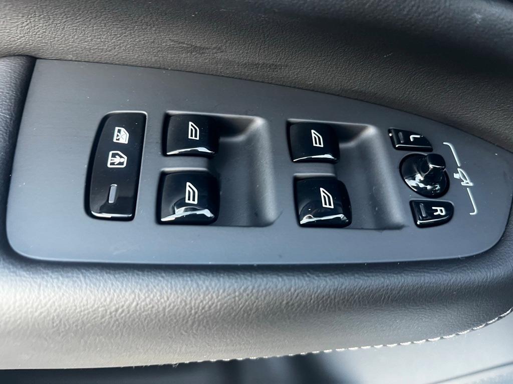 used 2023 Volvo XC90 car, priced at $51,697