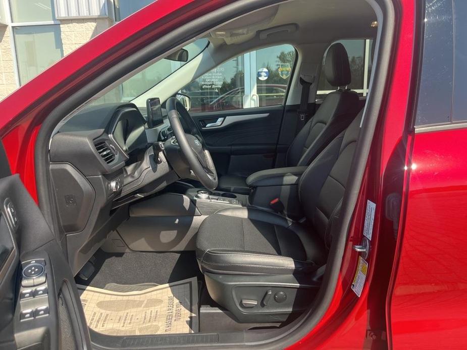 used 2022 Ford Escape car, priced at $23,148