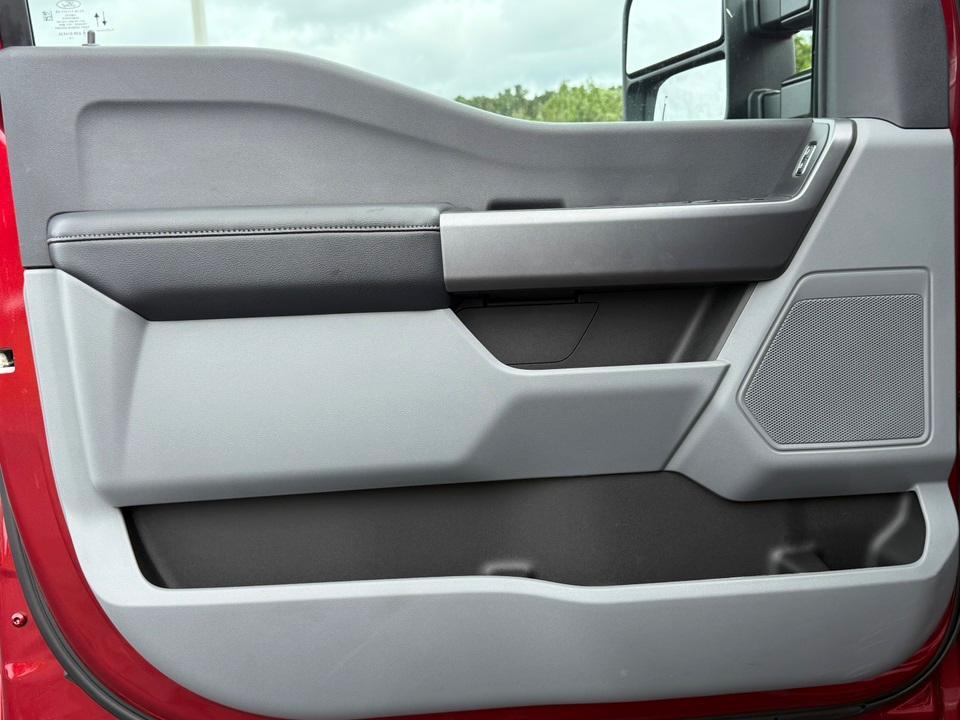new 2025 Ford F-350 car, priced at $58,075